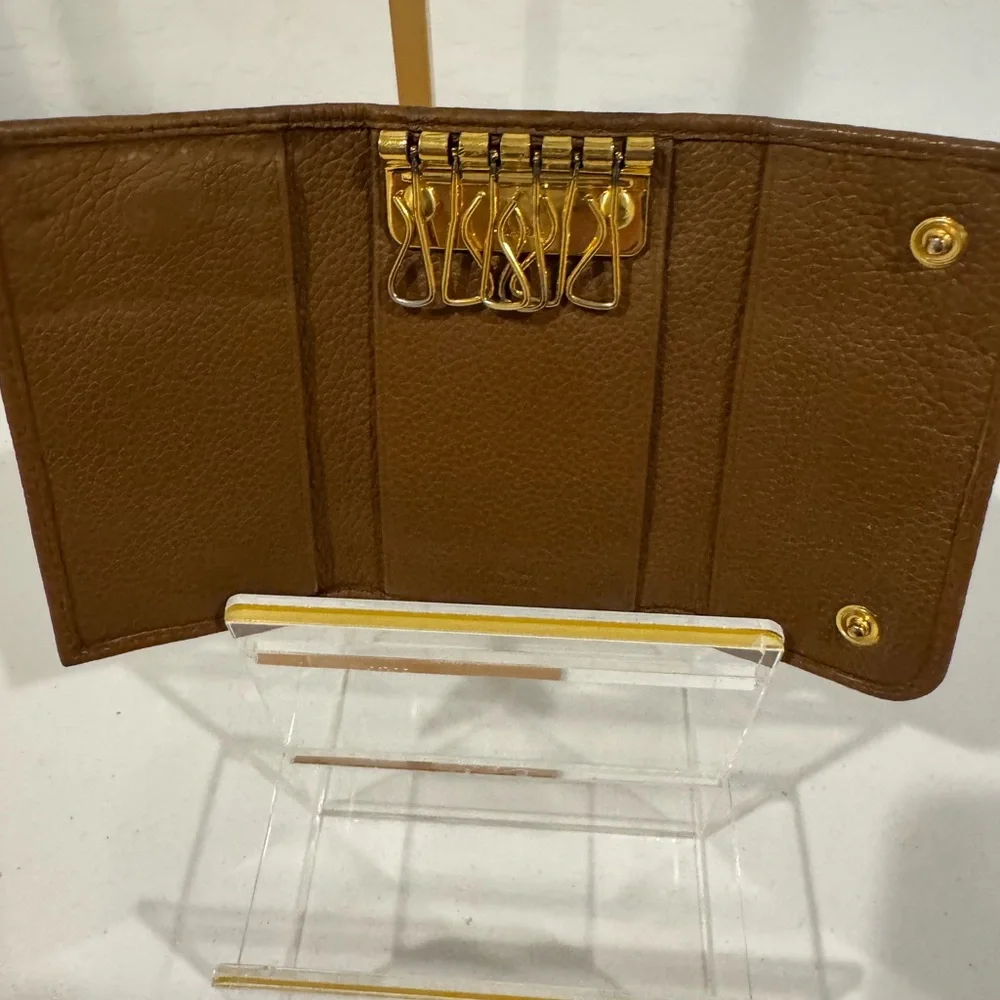 PRADA RARE Color 6 Ring Key/Card Holder Pebble Leather in Carmel Color - Picture 4 of 5